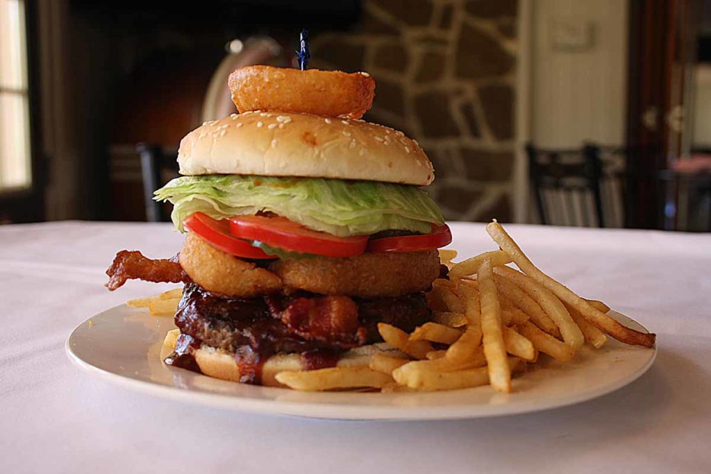 Yosemite Grill | Oakhurst-North Fork, 30250 Yosemite Springs Court, Coarsegold, CA 93614, USA | Phone: (559) 658-6969