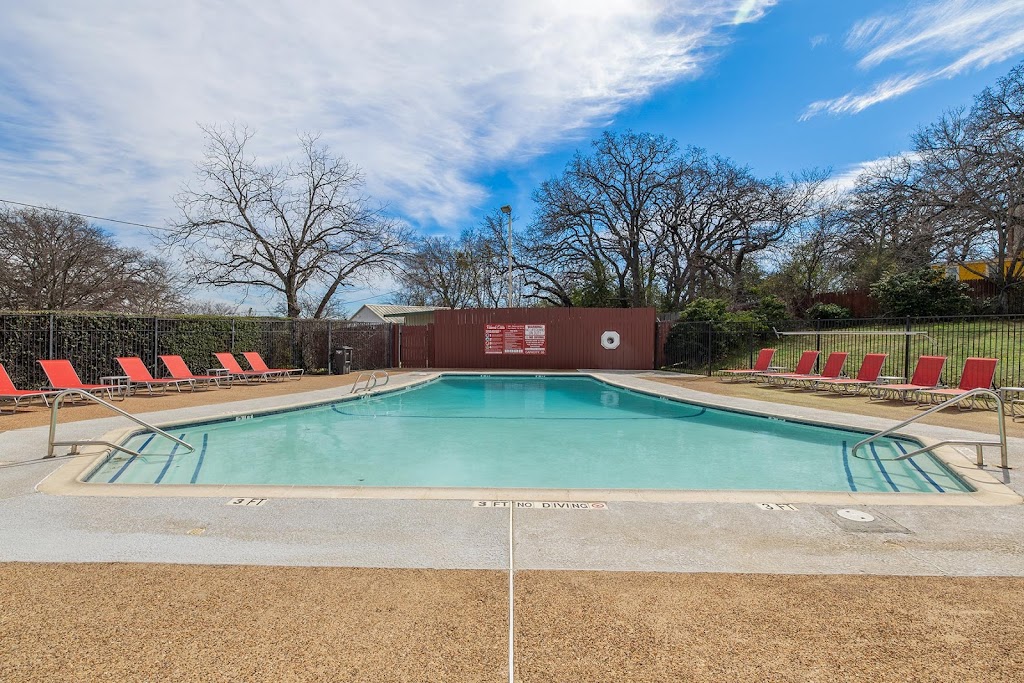 Redwood Estates Mobile Home Park | 5801 Redwood Blvd, Fort Worth, TX 76119, USA | Phone: (817) 478-5511