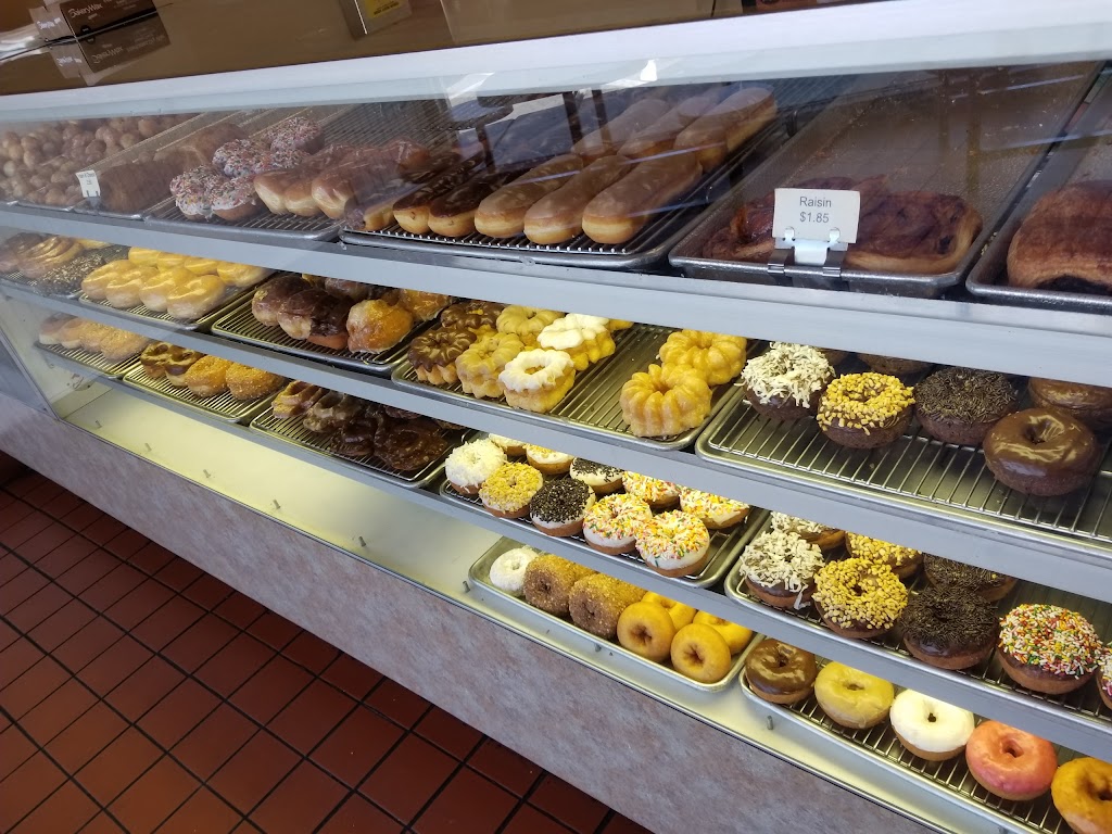 Golden Donut Place | 504 Foothill Blvd, La Cañada Flintridge, CA 91011, USA | Phone: (818) 952-4033