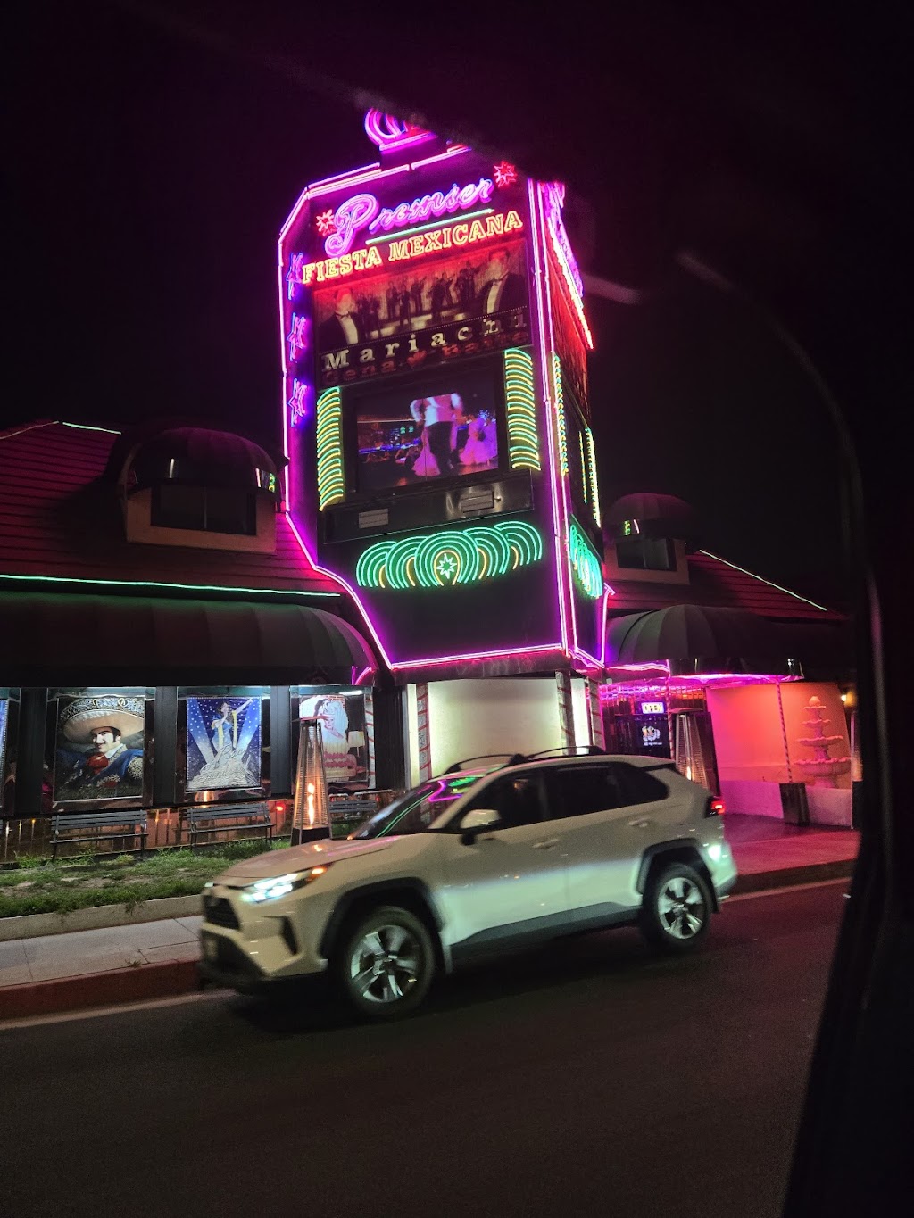 Premier Fiesta Mexicana | 7300 Eastern Ave, Bell Gardens, CA 90201, USA | Phone: (562) 806-9998