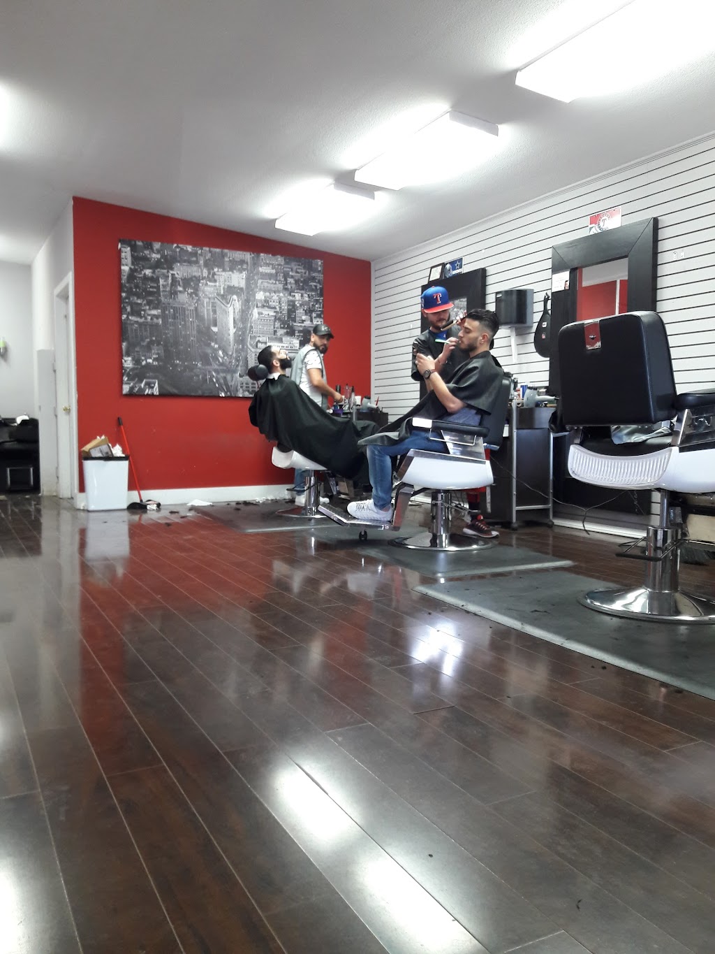 Magic Touch Barber Shop | 102 US-77, Waxahachie, TX 75165, USA | Phone: (972) 923-1664