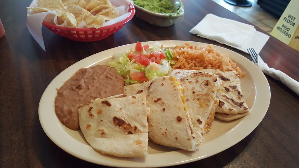 Zapatas Mexican Restaurant | 1808 W 2nd St, Taylor, TX 76574, USA | Phone: (512) 352-3995