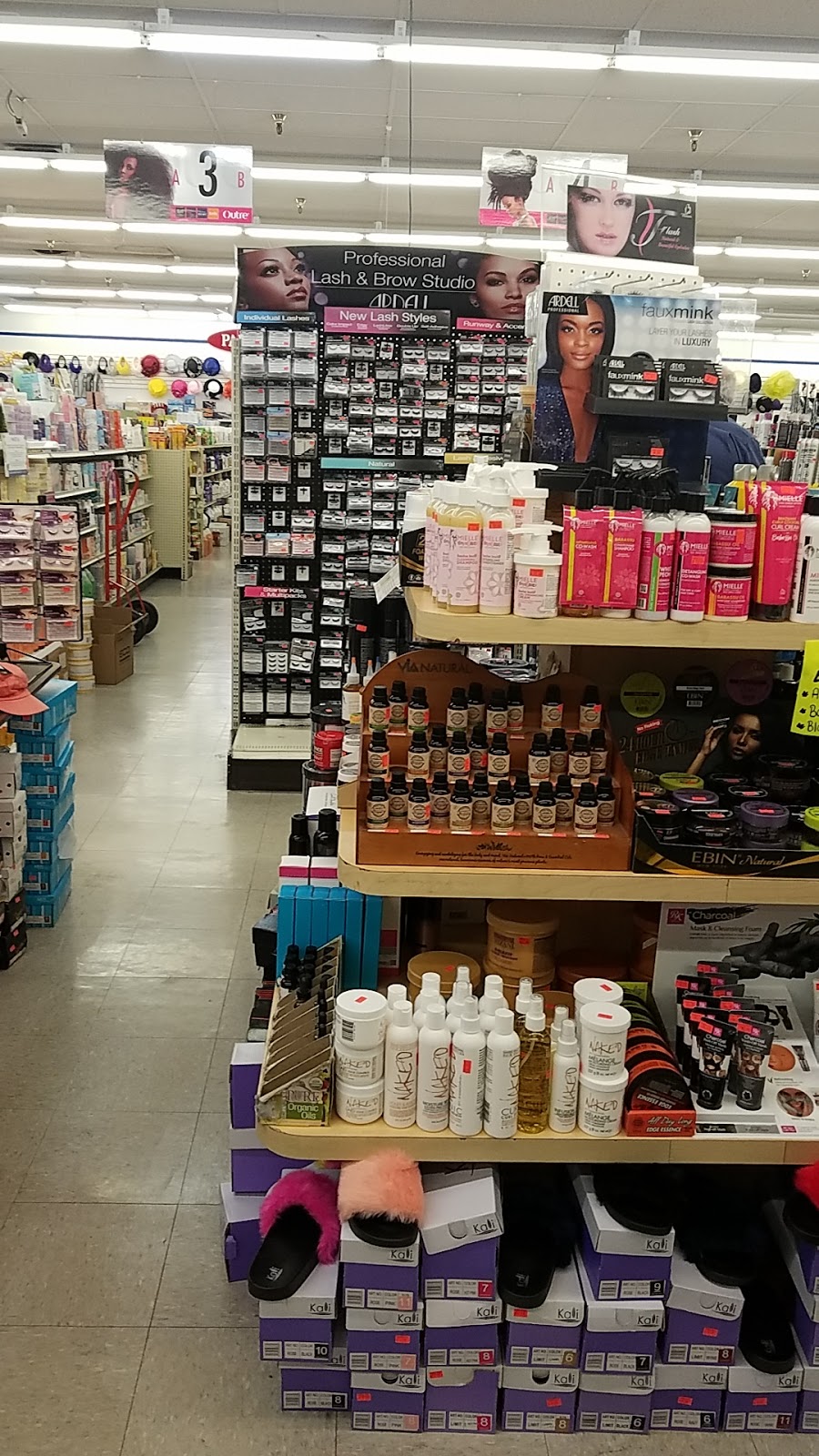 Angelas Beauty Supply | 8325 Indianapolis Blvd, Highland, IN 46322, USA | Phone: (219) 838-6353