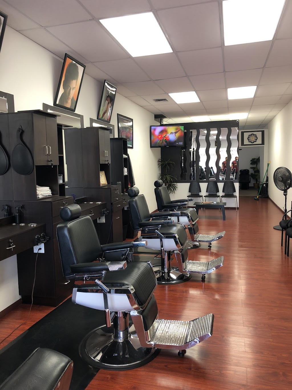 Popular Cuts Barber Shop | 1460 N Scottsdale Rd, Tempe, AZ 85281, USA | Phone: (602) 586-8782