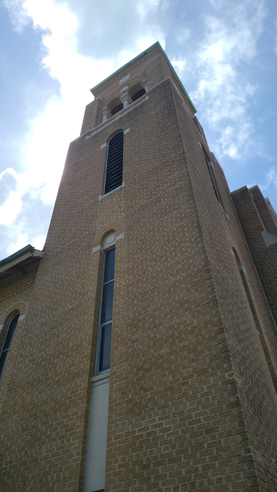 Holy Savior Church | 612 Main St, Lockport, LA 70374, USA | Phone: (985) 532-3533