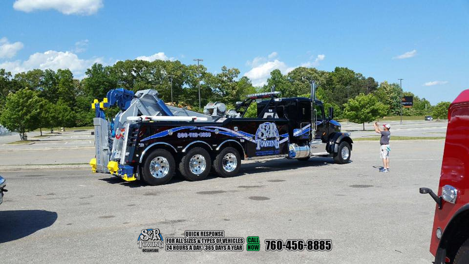 S & R Towing Inc. - Oceanside | 1060 Airport Rd, Oceanside, CA 92058, USA | Phone: (760) 456-8885