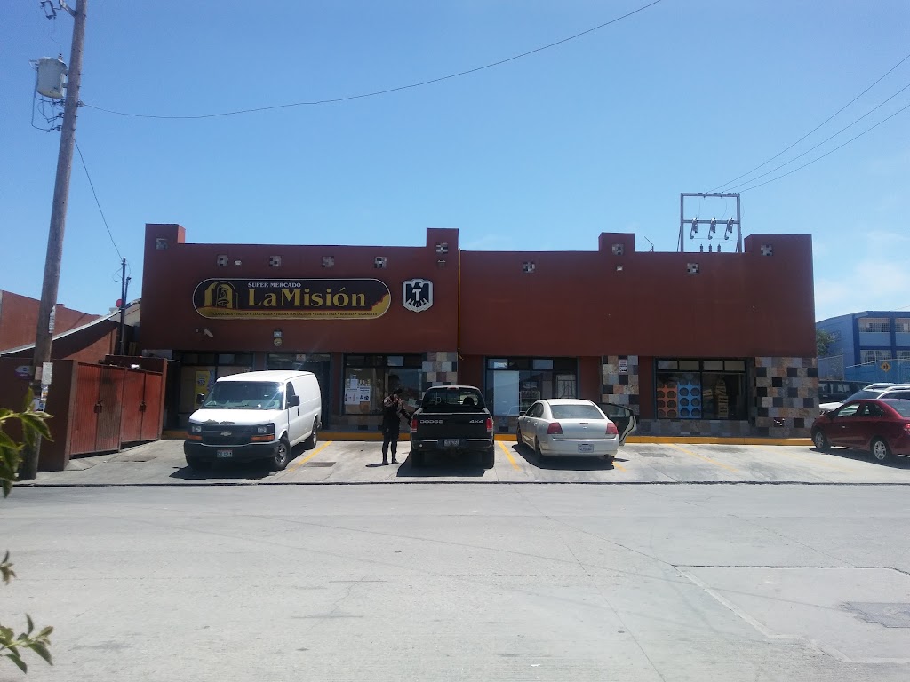 Supermercado "La Mision" | Urbiquinta Del Cedro, 22564 B.C., Mexico | Phone: 664 979 9397