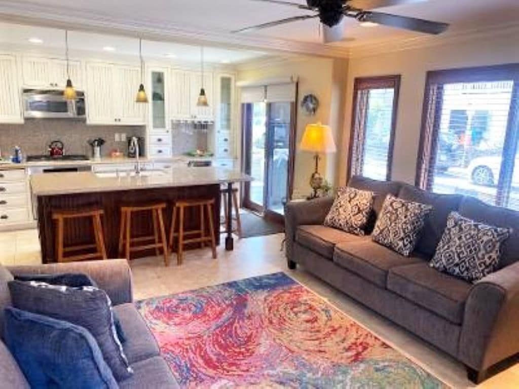 Vacation Rentals! HappiTravels Your Home by the Sea! | 124 46th St, Newport Beach, CA 92663 | Phone: (909) 489-6735