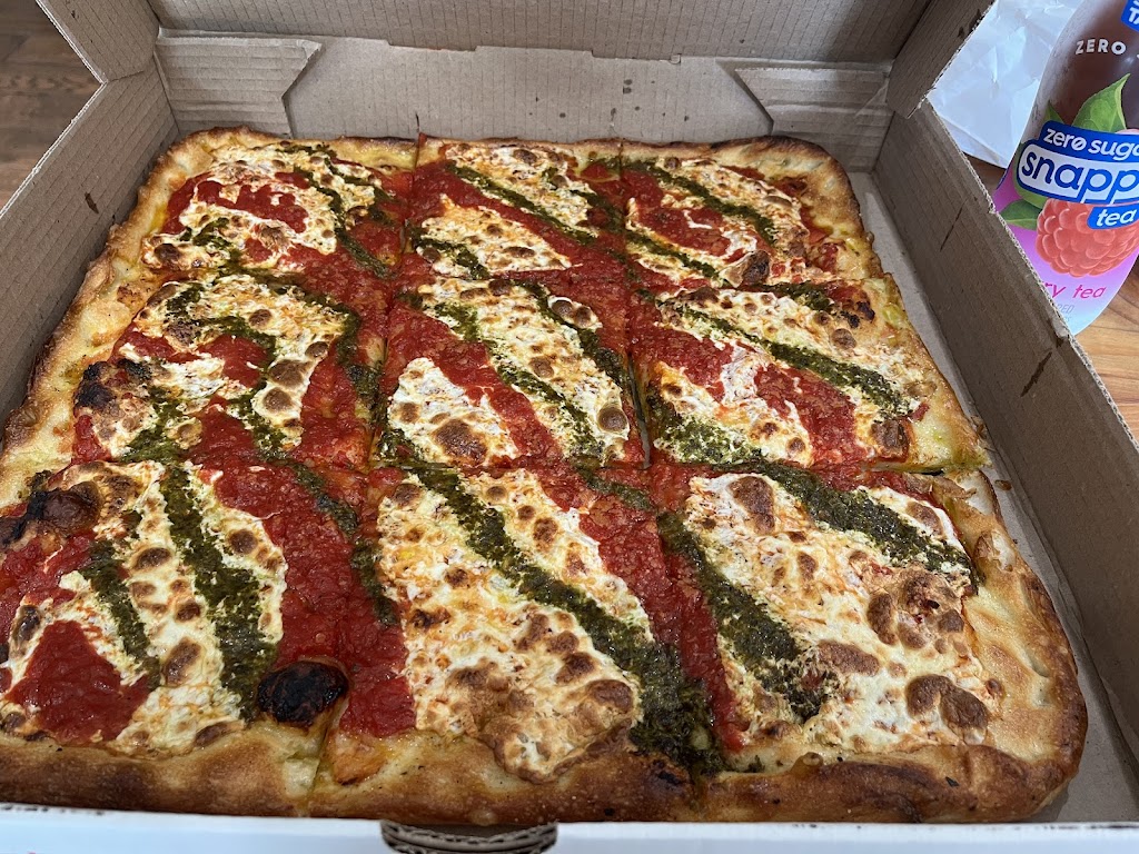 Mamma Mia Pizzeria & Cucina | 55 Gunton Pl, Staten Island, NY 10309, USA | Phone: (718) 966-8700