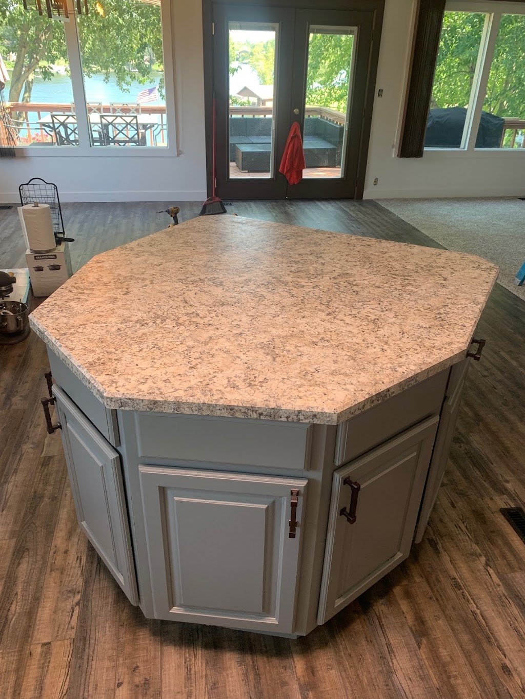 Great American Countertop Company | 26 Holiday Dr, Collinsville, IL 62234, USA | Phone: (618) 954-1182