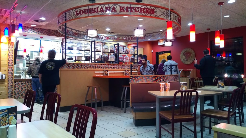 Popeyes Louisiana Kitchen | 3131 N Rock Rd, Wichita, KS 67226, USA | Phone: (316) 425-2394