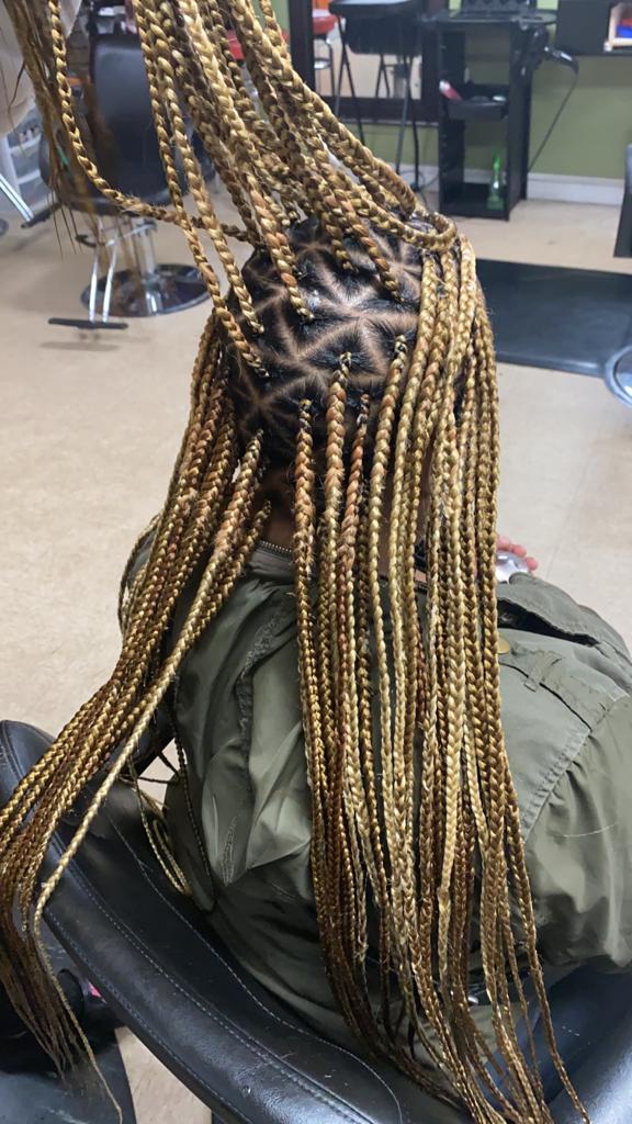 NINA BRAIDING | 9424 Annapolis Rd, Lanham, MD 20706, USA | Phone: (240) 701-5471