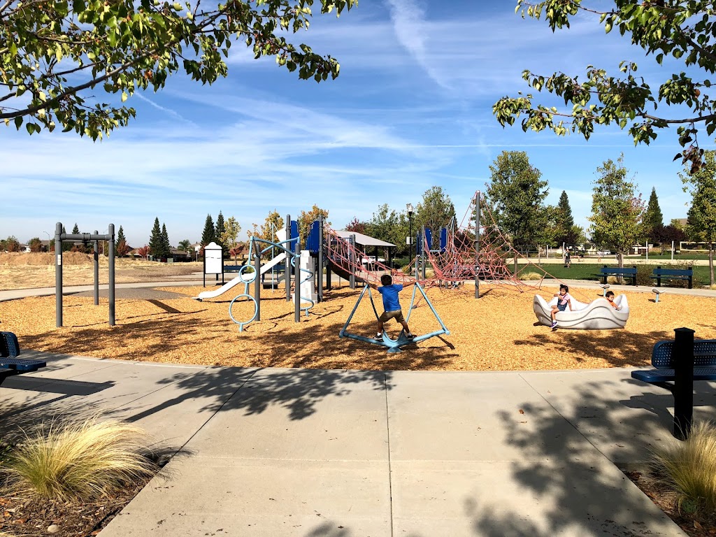 Harry Crabb Park | 1000 Scarborough Dr, Roseville, CA 95661, USA | Phone: (916) 774-5748