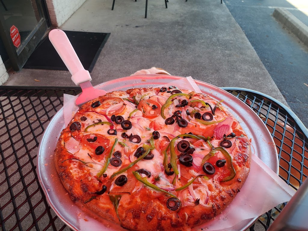 Lepomas Pizzeria | 3500 GA-34, Sharpsburg, GA 30277, USA | Phone: (770) 683-6630