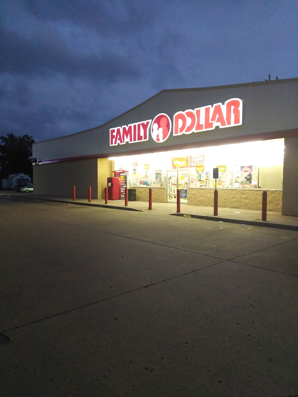 Family Dollar | 6290 W Third St, Dayton, OH 45417, USA | Phone: (937) 952-1071