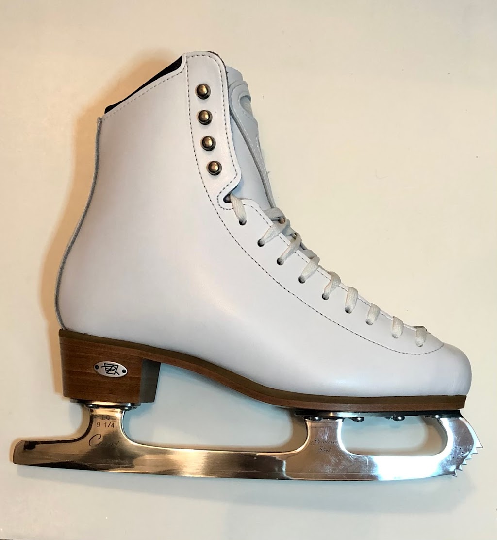 The Skaters Edge | 126 Plaza Dr, Williamsville, NY 14221, USA | Phone: (716) 636-3000