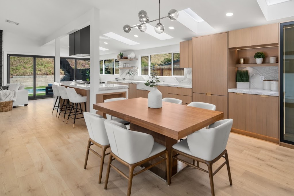 Universal Home Staging Company & Furniture Rental | 6650 Lusk Blvd B202, San Diego, CA 92121, USA | Phone: (858) 705-8397