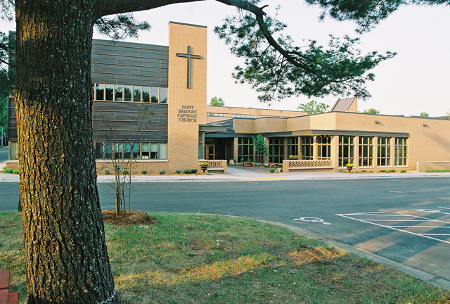 St Bridgets Catholic Church | 211 E Division St, River Falls, WI 54022, USA | Phone: (715) 425-1870