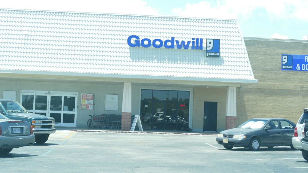 Goodwill Waveland Retail Store & Donation Center in 318 US-90 Suite B ...