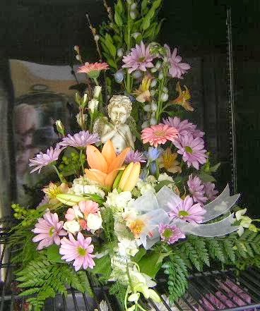 A One of a Kind Creation Florist | 20143 Telegraph Rd, Brownstown Charter Twp, MI 48174, USA | Phone: (734) 225-4187