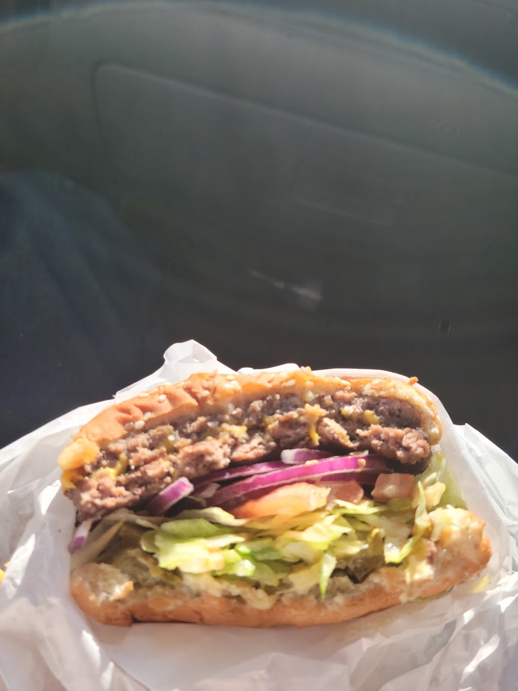 Best Burger Drive-In | 6430 S Mooney Blvd, Visalia, CA 93277 | Phone: (559) 685-1205