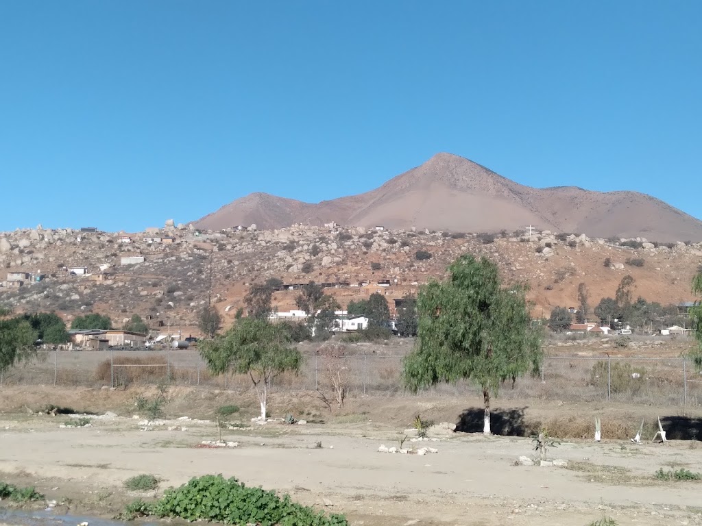 Lienzo Charro "Poncho" Villaseñor | Carr. Antigua a Tecate Km.26.5, Lomas de Valle, 22253 Ejido Ojo de Agua, B.C., Mexico | Phone: 664 317 6204