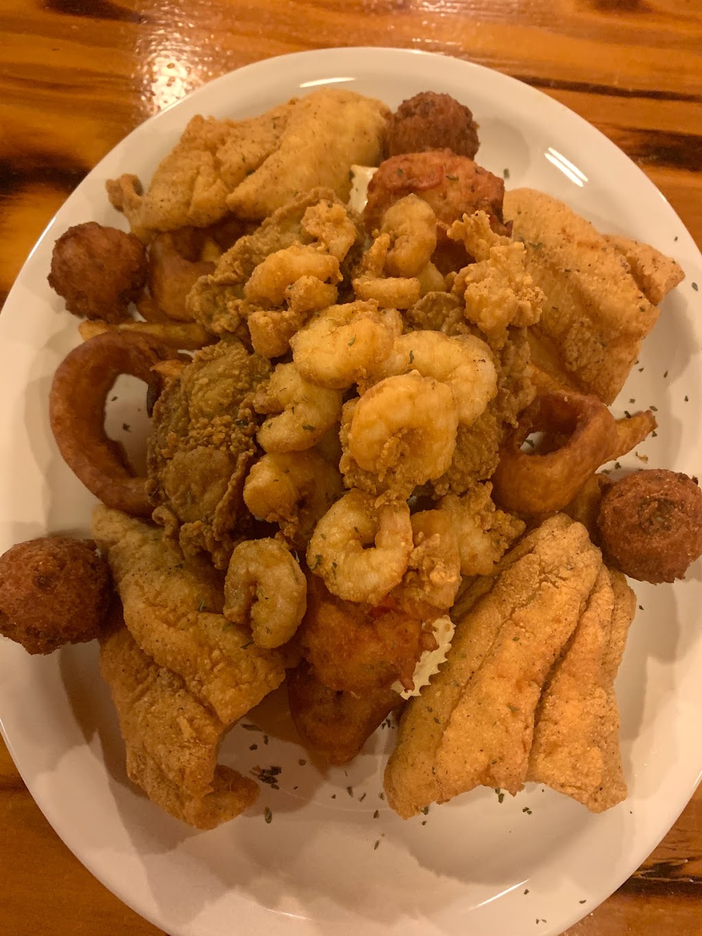 Seals Catfish Cabin | 312 McSween Rd, Picayune, MS 39466, USA | Phone: (601) 799-2383