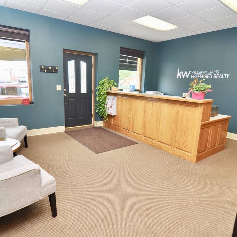 Real Estate Gals - KWPR | 21038 380th St, Le Center, MN 56057, USA | Phone: (612) 644-3601