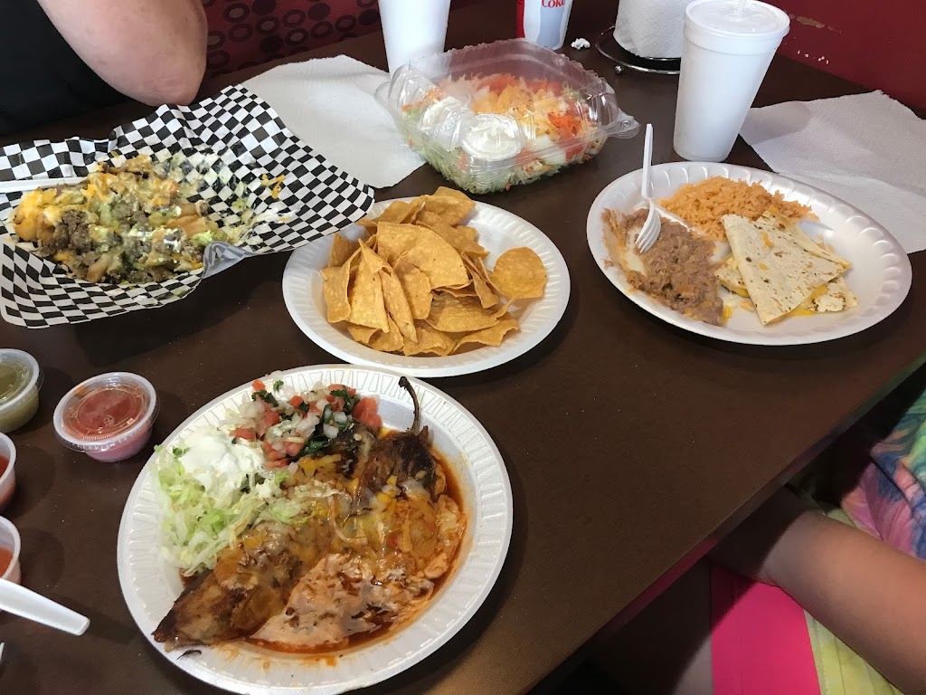 Linas | Mexican Restaurant | 3570 N Woodlawn St, Wichita, KS 67220, USA | Phone: (316) 440-3227