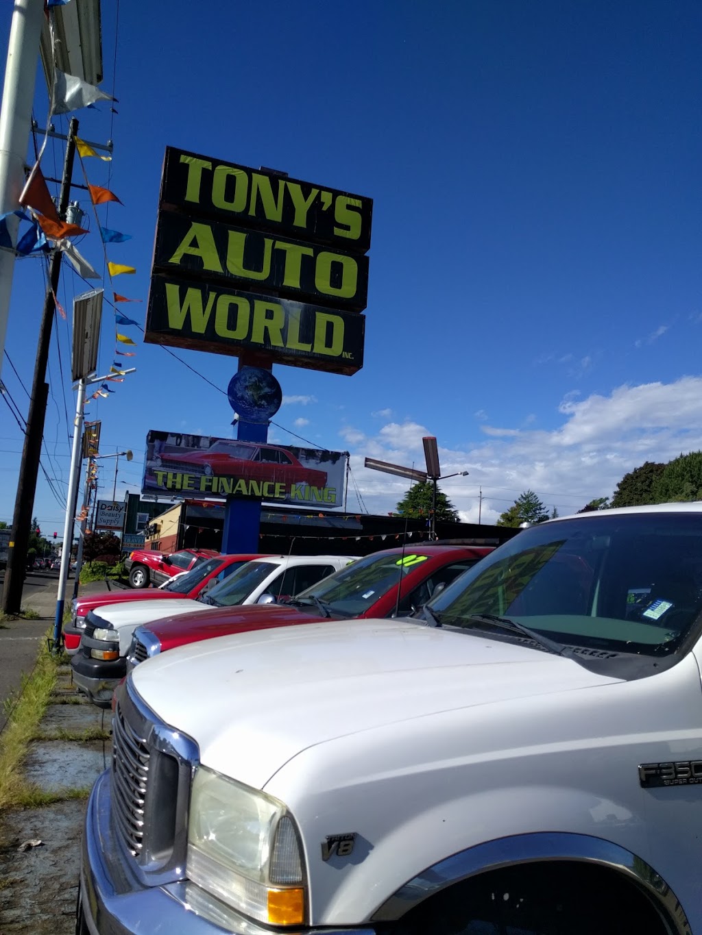 Tonys Auto World | 150 SE 82nd Ave, Portland, OR 97216, USA | Phone: (503) 477-9097