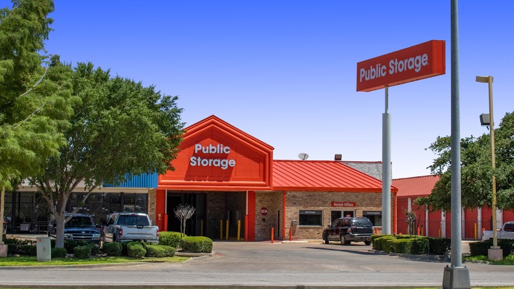 Public Storage | 1102 W Pioneer Pkwy, Grand Prairie, TX 75051, USA | Phone: (972) 954-4166