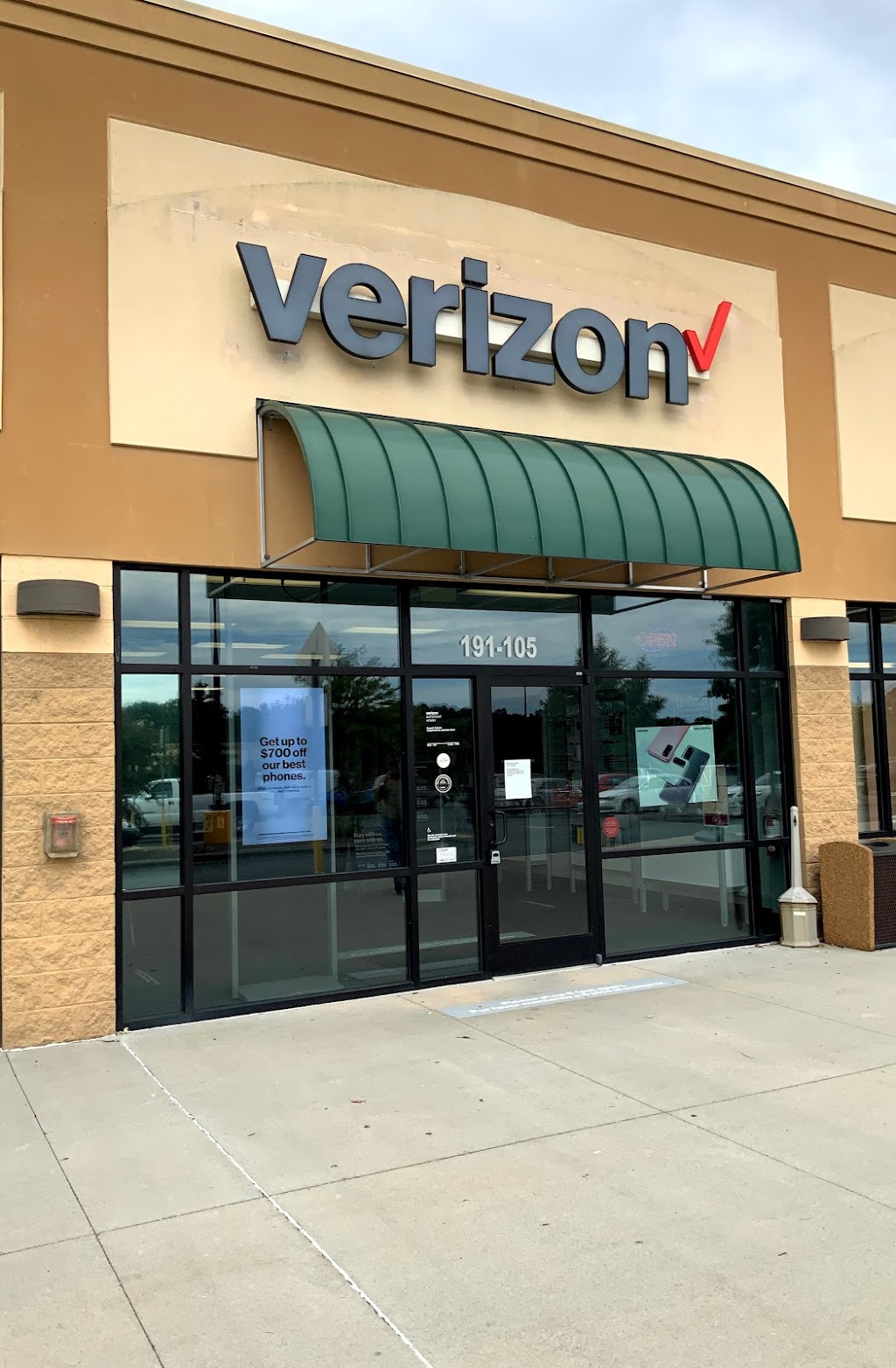 Verizon Authorized Retailer - Russell Cellular | 191 Cooper Creek Dr Ste 105, Mocksville, NC 27028, USA | Phone: (336) 753-1500