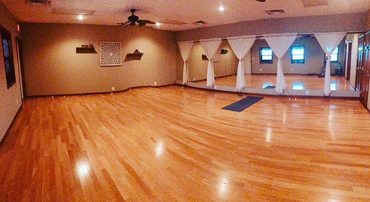 Gratitude Massage and Yoga Studio | 115 E 6th Street, Winfield, KS 67156, USA | Phone: (620) 222-1556