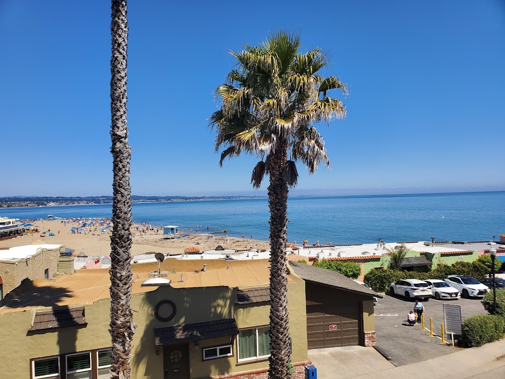 Capitola Beach Suites | 5000 Cliff Dr, Capitola, CA 95010, USA | Phone: (831) 476-0505