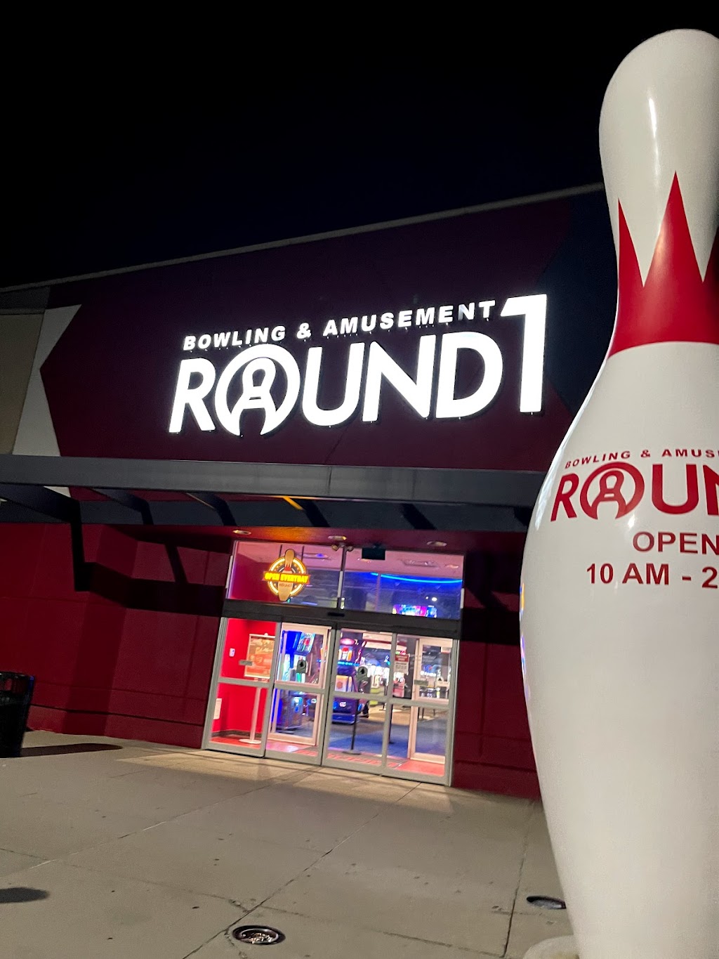 Round 1 Bowling and Amusement | 4220 Baldwin Rd, Auburn Hills, MI 48326, USA | Phone: (248) 464-6492