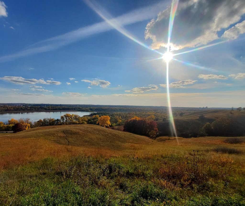 Prairie Bluff Conservation Area | 10092 Indigo Dr, Eden Prairie, MN 55347, USA | Phone: (952) 949-8300