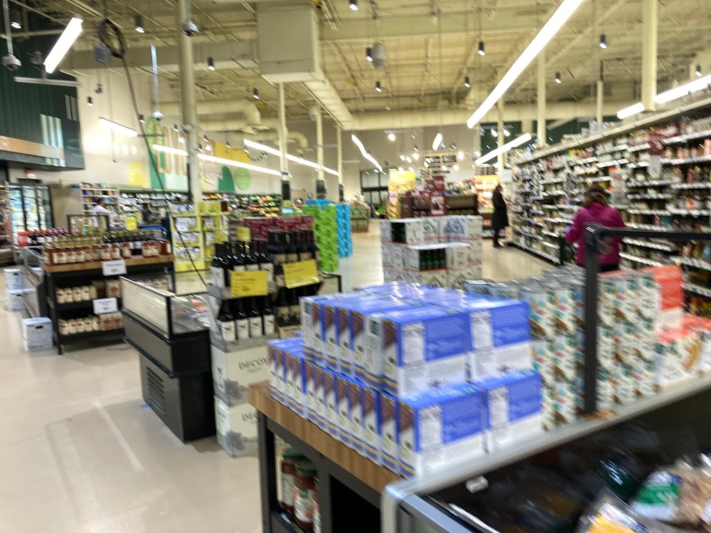 Whole Foods Market | 7350 Orchard Lake Rd, West Bloomfield Township, MI 48322, USA | Phone: (248) 538-4600