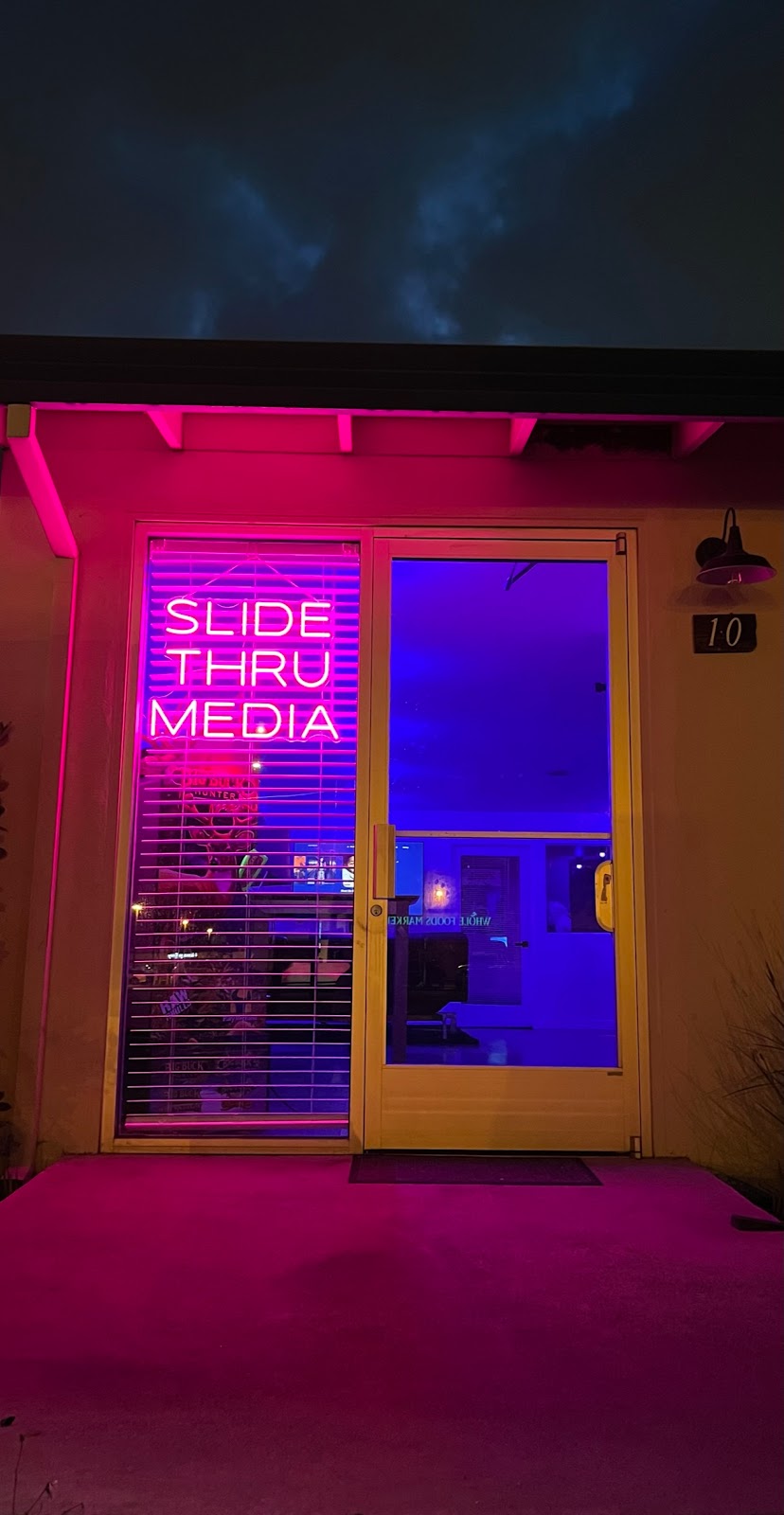 Slide Thru Media | 1721 Eastern Ave Suite 10, Sacramento, CA 95864, USA | Phone: (916) 903-3145