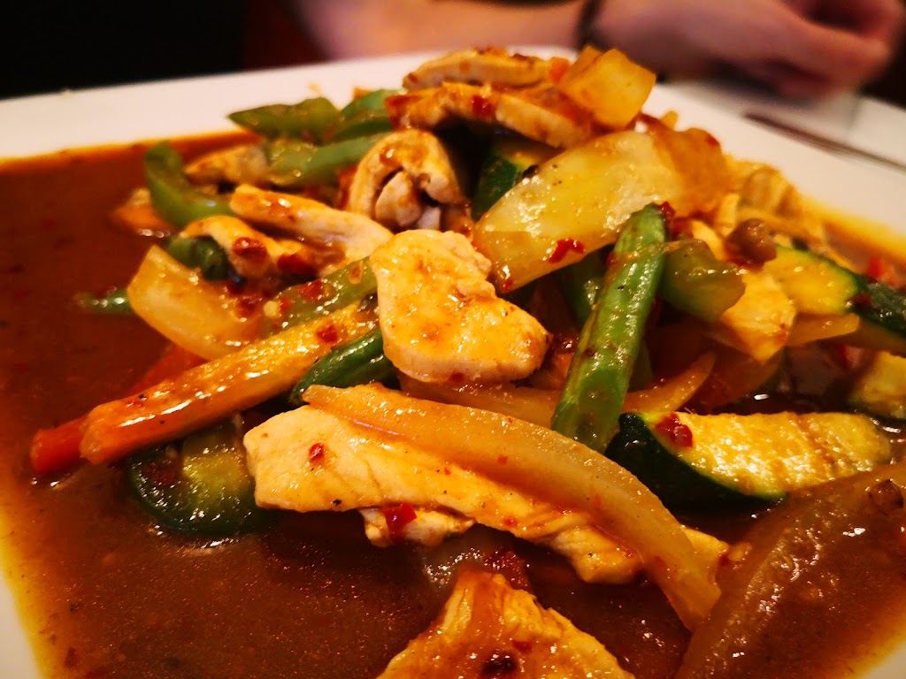 Sarikas Thai Cafe | 109 Waterview Pkwy, Boerne, TX 78006, USA | Phone: (830) 249-1070