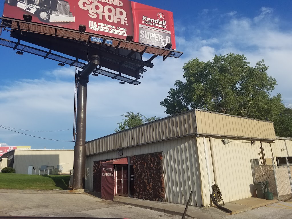 Tullys Kennels | 7777 D St, Omaha, NE 68124, USA | Phone: (402) 391-2456