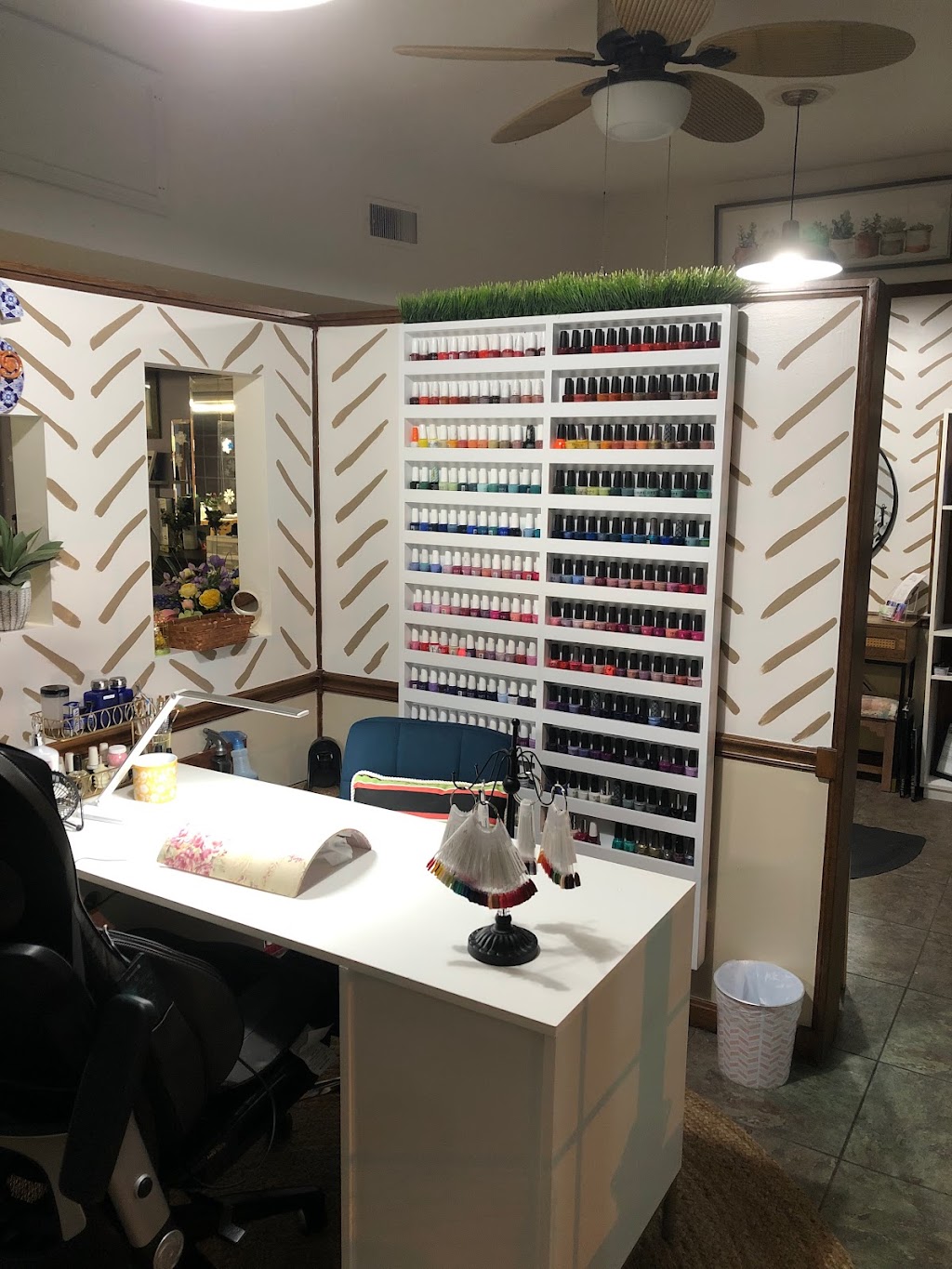 Artistic Elements Salon | 8175 Mayfield Rd, Chesterland, OH 44026, USA | Phone: (330) 626-2114