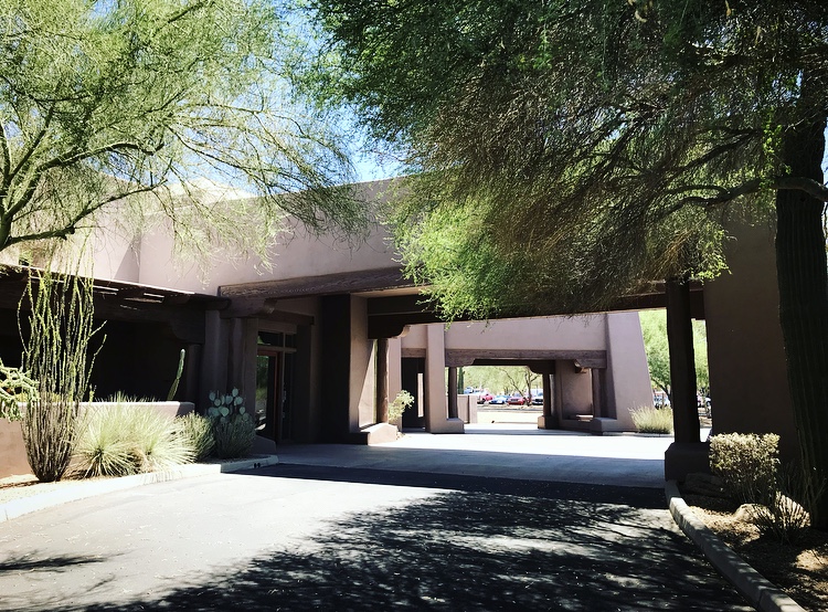 Messinger Pinnacle Peak Mortuary | 8555 E Pinnacle Peak Rd, Scottsdale, AZ 85255, USA | Phone: (480) 502-3378