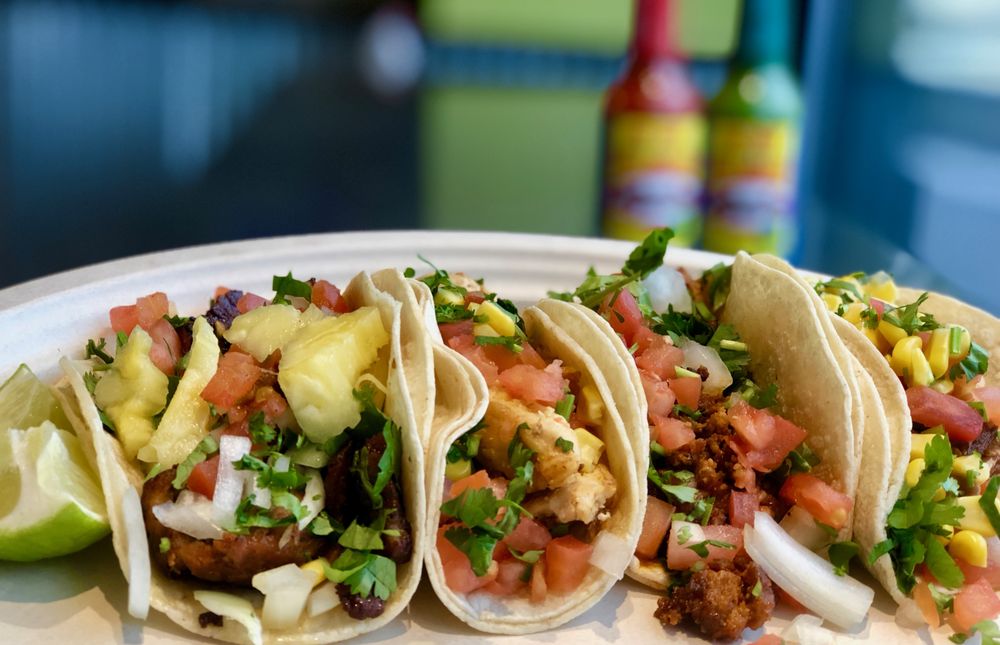 Cilantro Taqueria | 2783 Euclid Heights Blvd, Cleveland, OH 44106, USA | Phone: (216) 331-3069