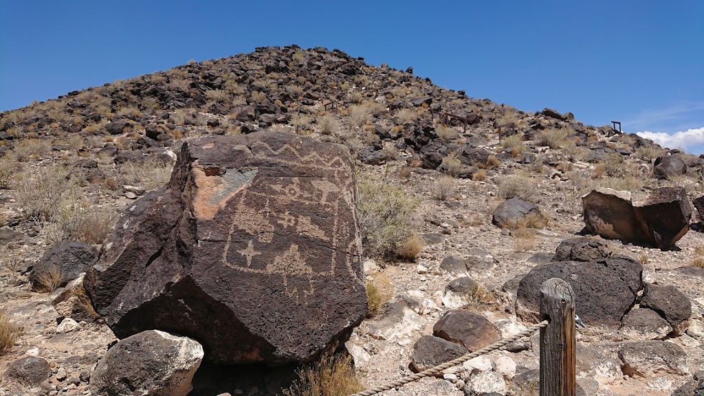 Petroglyph National Monument | Western Trail NW, Albuquerque, NM 87120, USA | Phone: (505) 899-0205