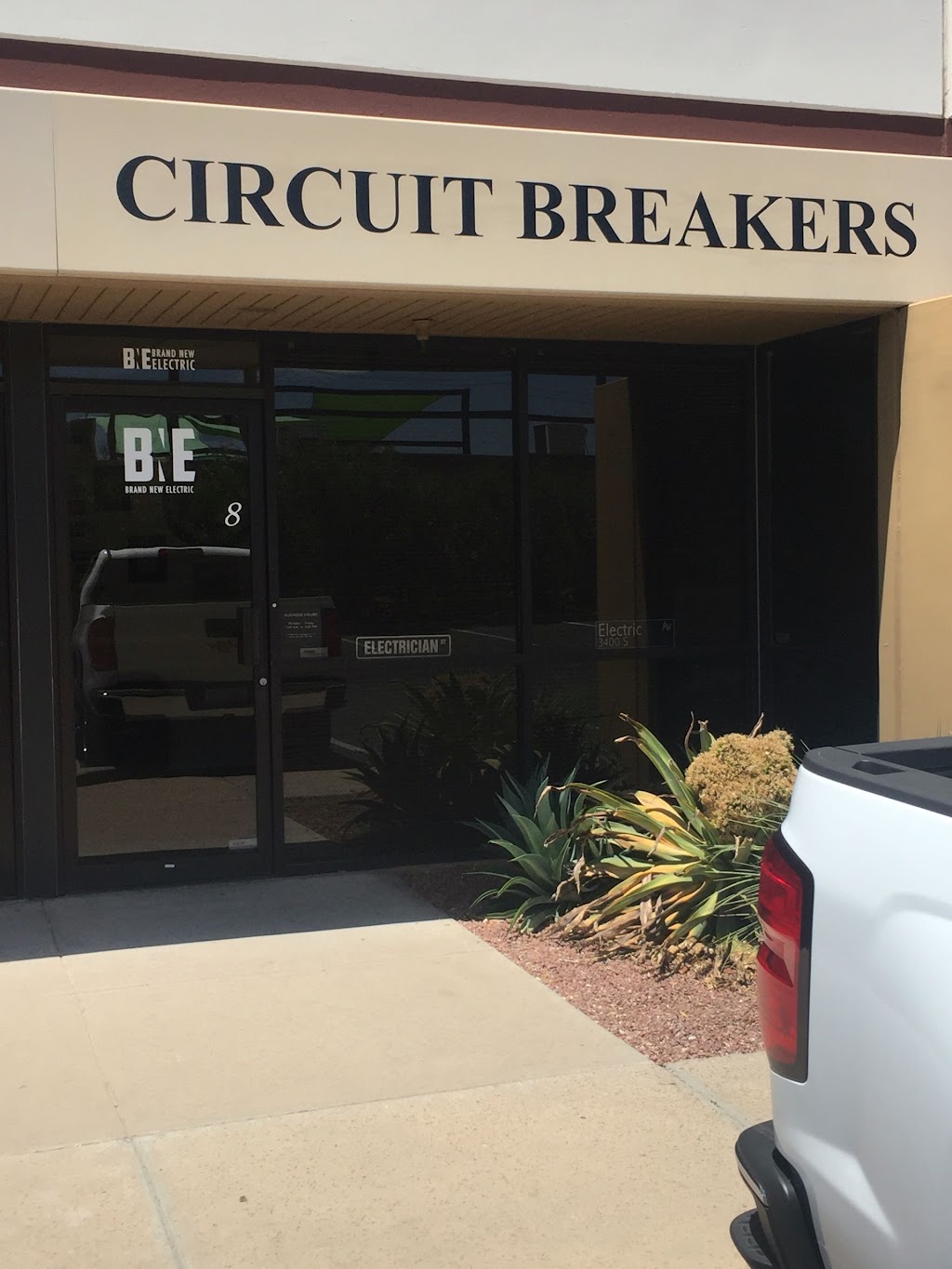 Brand New Electric Inc | 4334 E Winslow Ave, Phoenix, AZ 85040, USA | Phone: (480) 361-1532