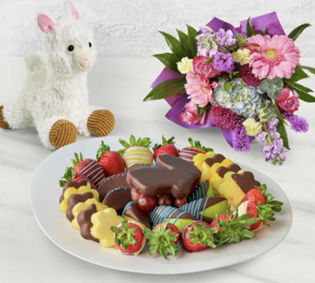 Edible Arrangements | 229 A Lincoln Ave, Haverhill, MA 01830, USA | Phone: (978) 372-0202