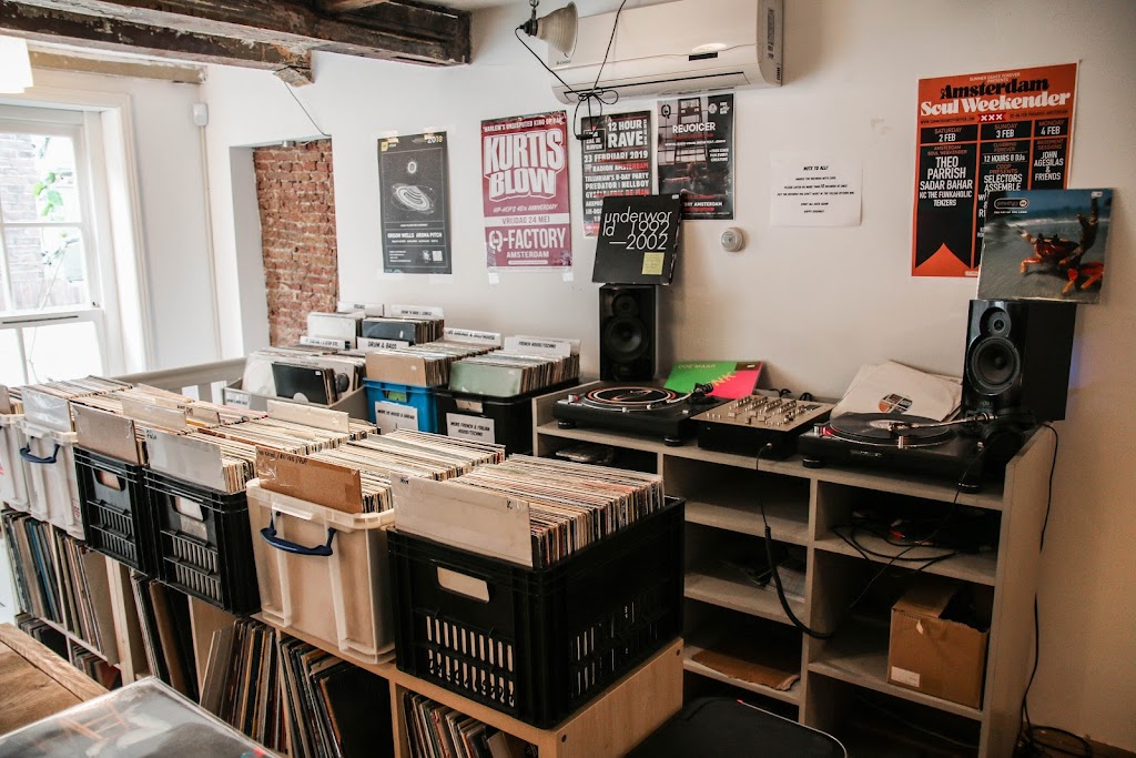 KILLACUTZ Records Amsterdam | Nieuwe Nieuwstraat 21-hs, 1012 NG Amsterdam, Netherlands | Phone: 020 223 0342