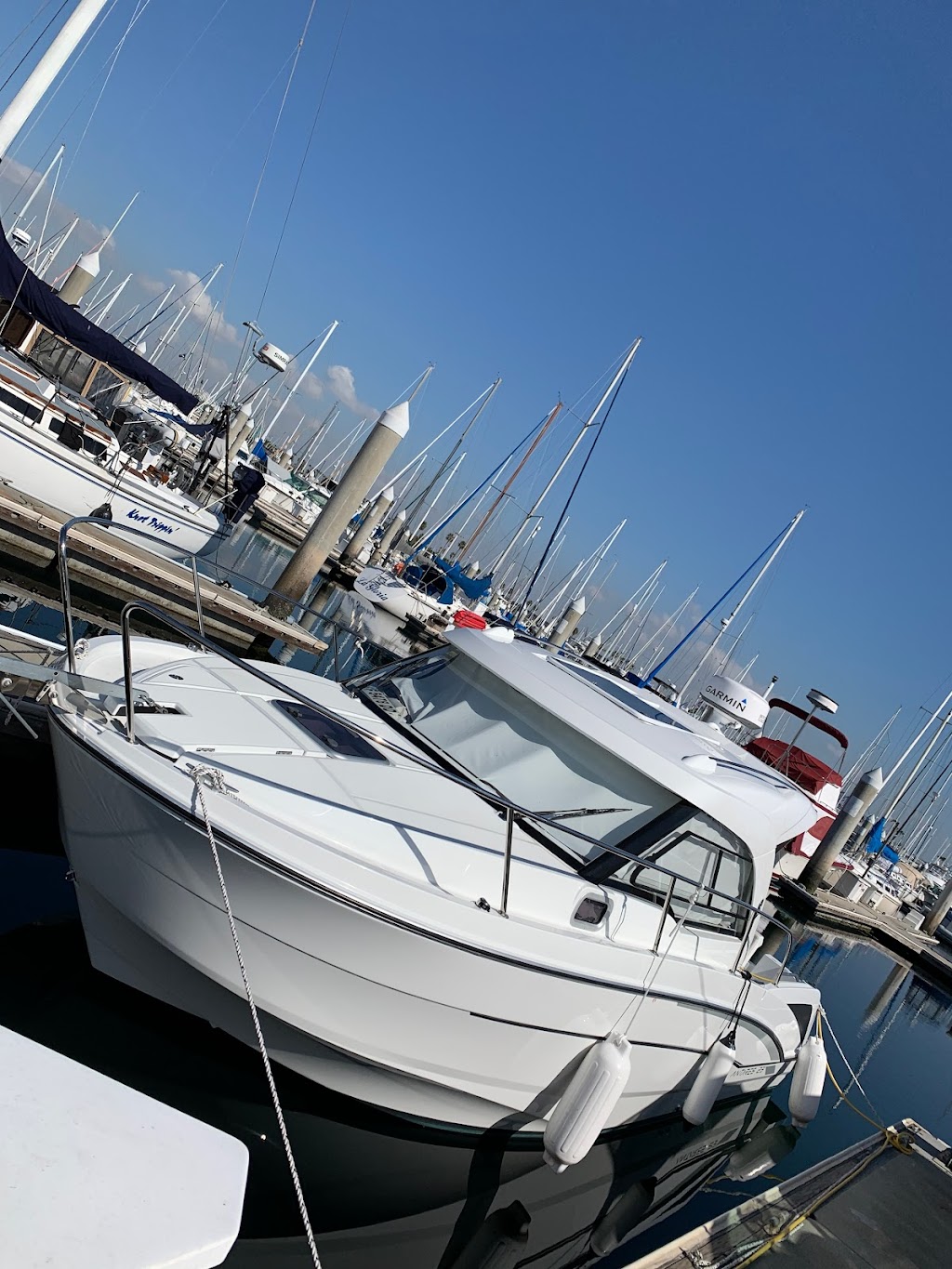 California Yacht Marina | Operations Bldg, 224 Whalers Walk, San Pedro, CA 90731, USA | Phone: (310) 732-2254