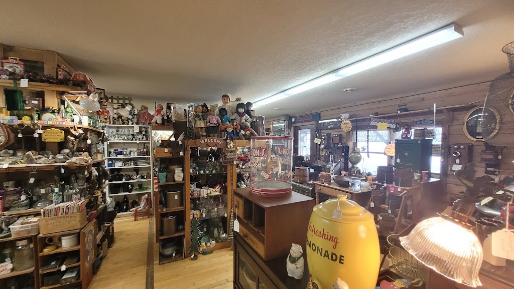 Country Side Antique Mall | 1161 4th St S, Cannon Falls, MN 55009 | Phone: (507) 263-0352