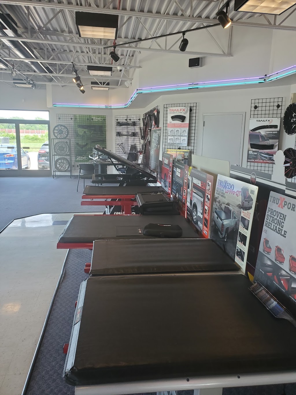 D&S Automotive Collision & Restyling | East Mentor | 8700 Tyler Blvd, Mentor, OH 44060 | Phone: (440) 255-5400